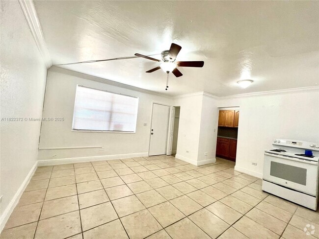 Building Photo - 9760 SW 184th St Unit 4D Rental