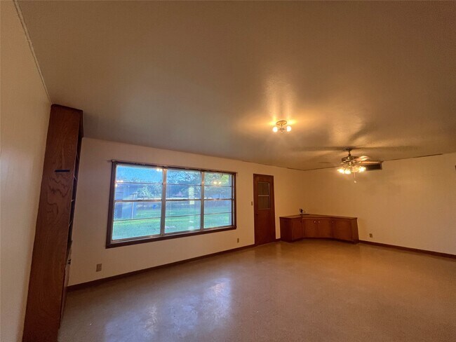 Photo - 106 Jane Dr