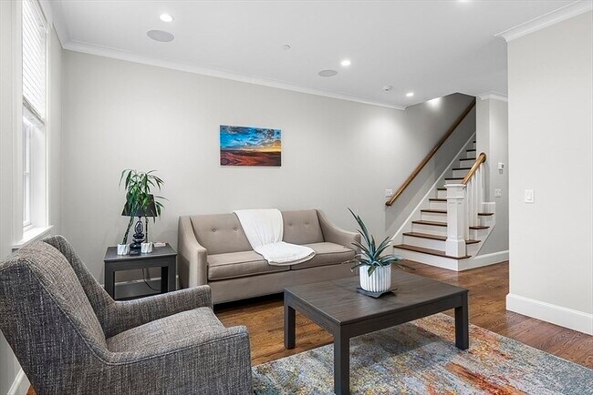 Photo - 119 Highland Ave Unidad B