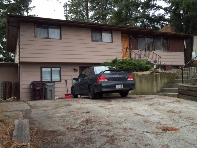 Building Photo - 1415 NW Deane St