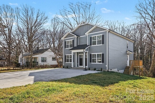 Photo - 106 10th Ave SE