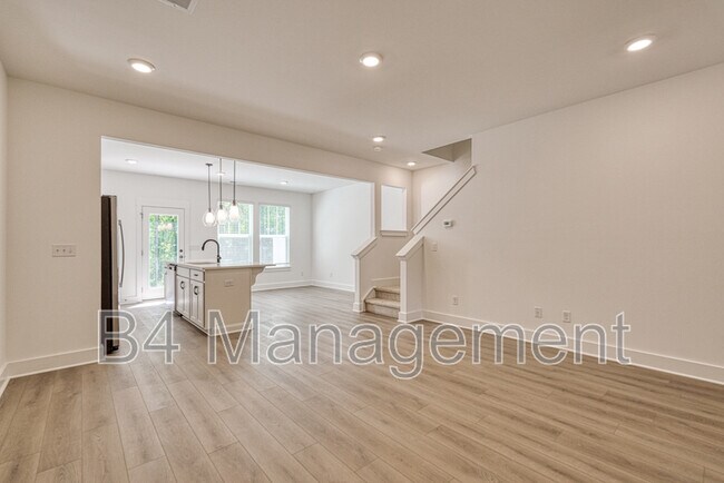 Photo - 416 W Parima Ct