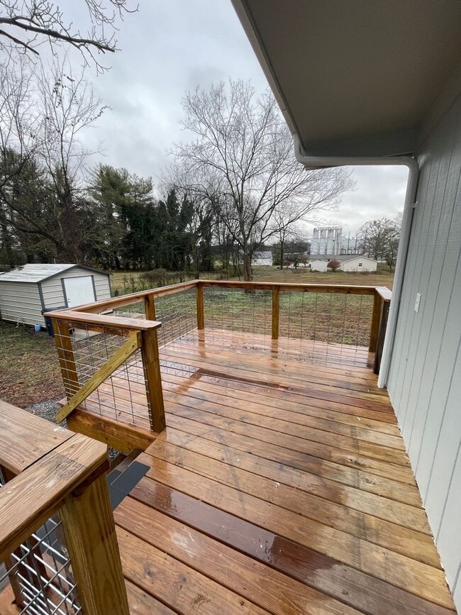 Photo - Adorable Chickamauga House