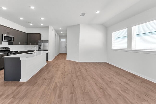 Building Photo - 16927 Lavender Farm St Rental