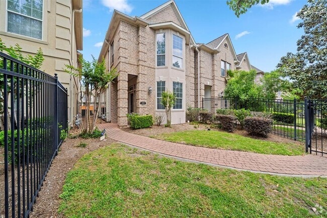 Building Photo - 13611 Brookbluff Ln Rental
