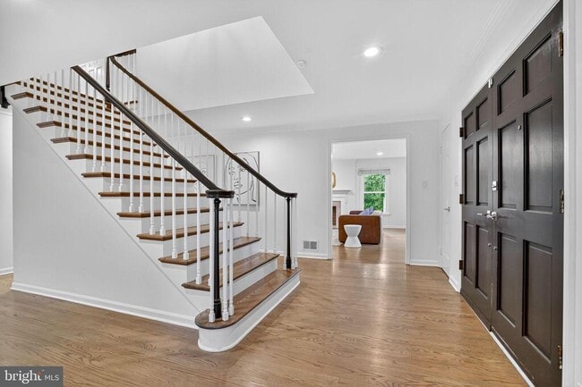 Photo - 1179 Ballantrae Ln