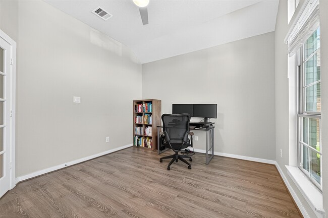 Building Photo - 28307 Hannahs Harbor Ln