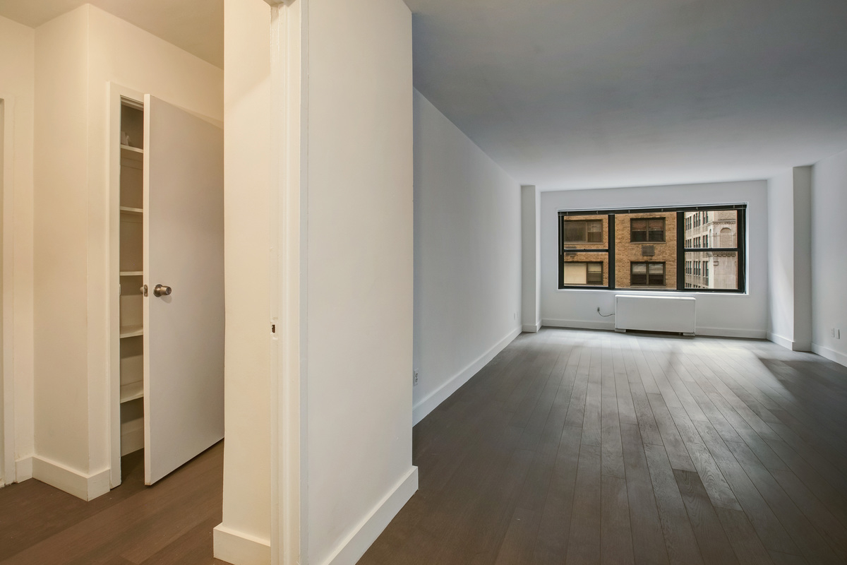 Floor Plan - 2 BEDROOM