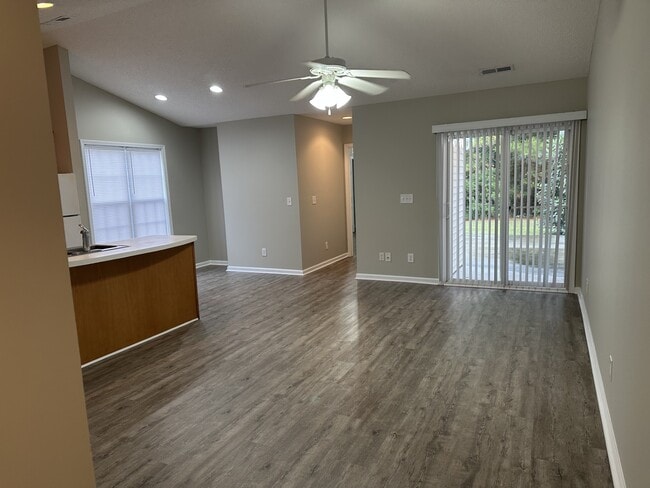 Photo - 3918 Elizabeth Ave