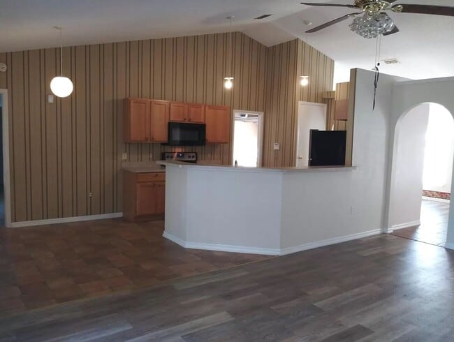 Photo - 14169 Spring Hill Dr