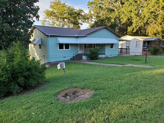 Photo - 385 2nd Ave