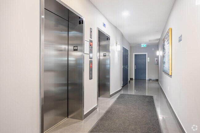 Photo - Insignia Tower