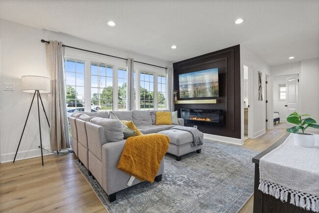 Photo - 7125 Simpson St House