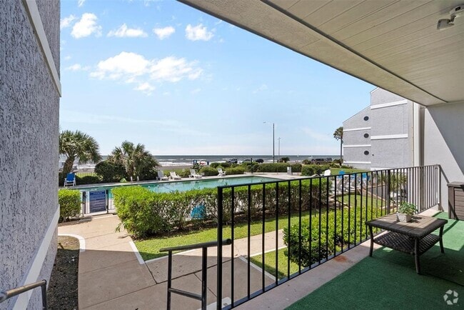 Building Photo - 7600 Seawall Blvd Unit 109 Rental