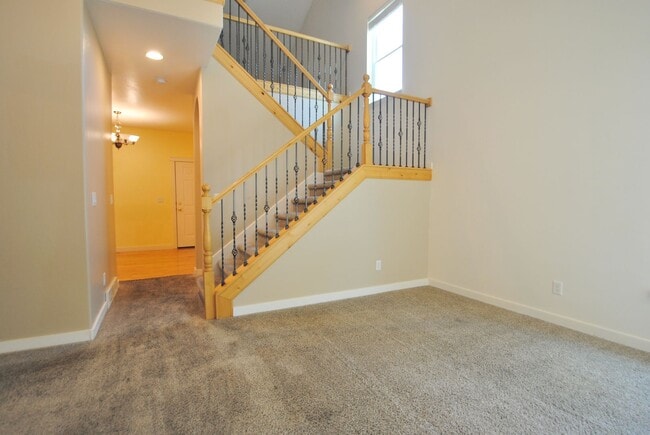 Photo - 1035 N 130 W