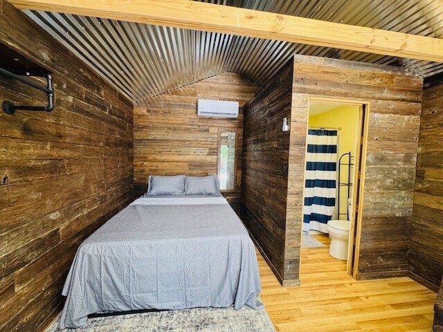 Photo - 604 Blueberry Ln