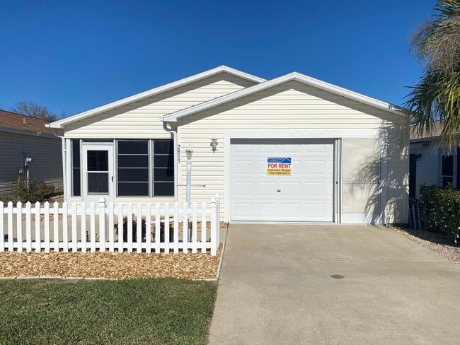 Building Photo - Charming Just Renovated Unfurnished ANNUAL LEASE - 2 Bedroom 2 Bath Patio Villa - Located In The ...