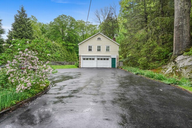 Photo - 321 Riversville Rd Casa