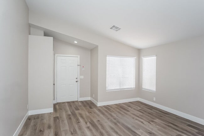 Photo - 9412 Morehouse Pl