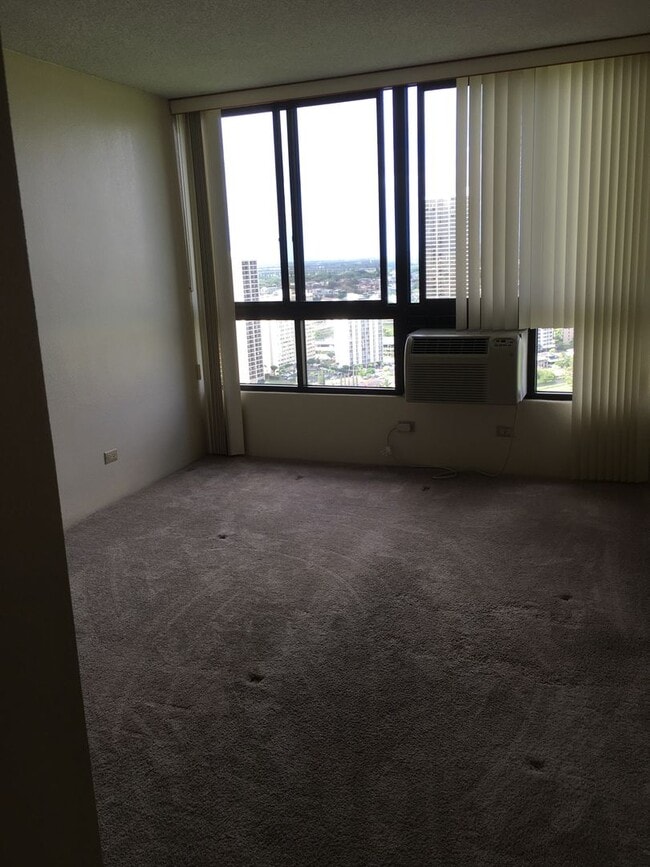 Photo - Plaza Landmark 1 bedroom 1 bath Unit 2805