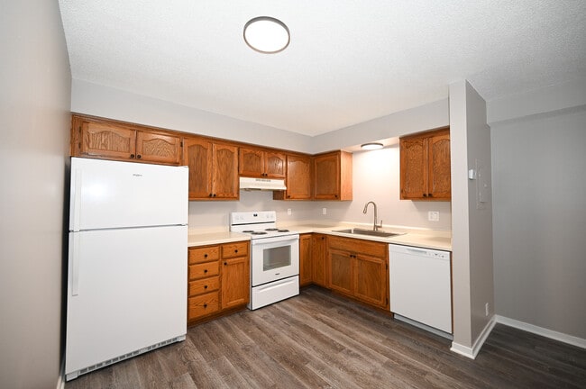 Rainbow Plaza Apartments