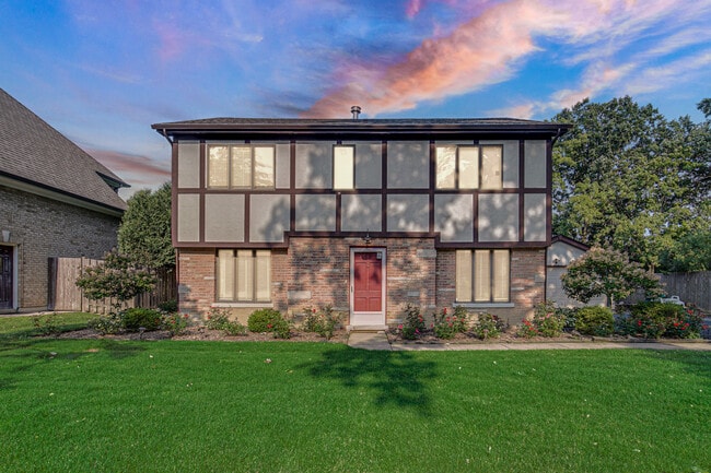 Photo - 23327 Wildwood Ln
