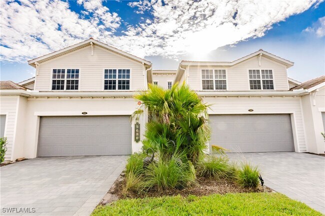 Photo - 5680 Melbourne Ct Unidad 7521
