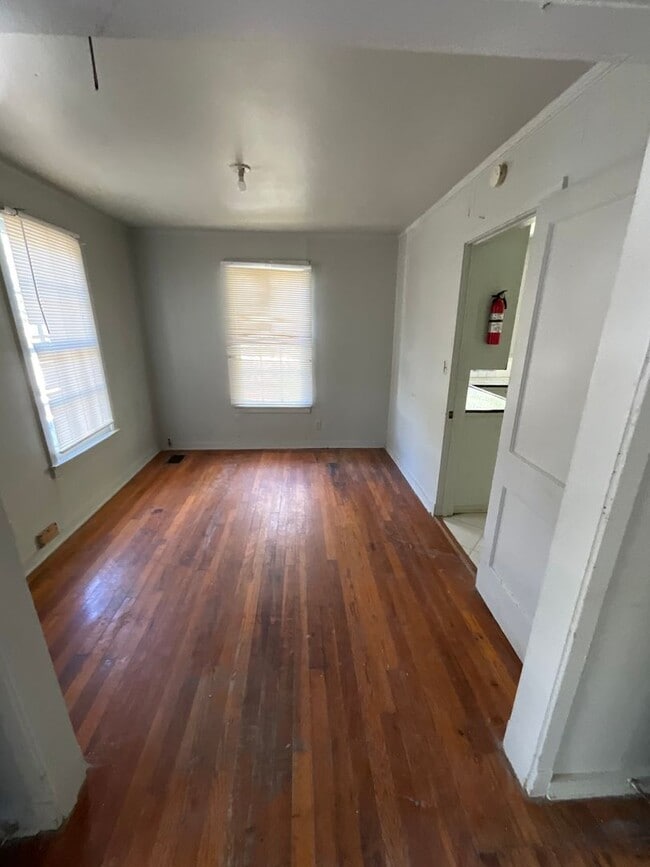 Photo - 6107 Fairfield-