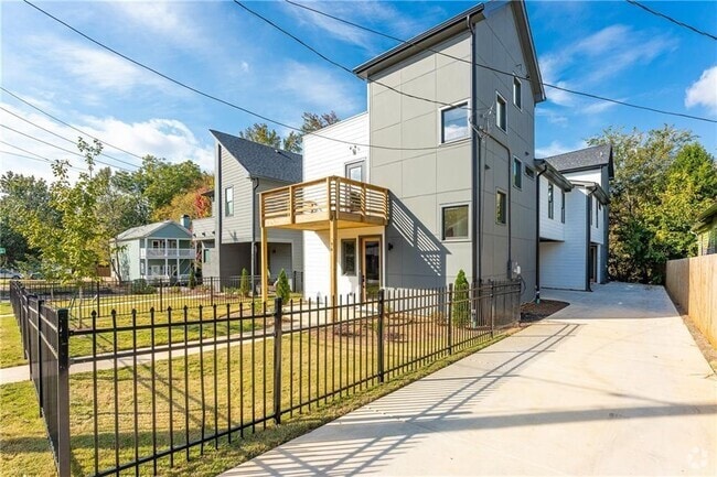 Building Photo - 76 Mayson Ave NE Rental