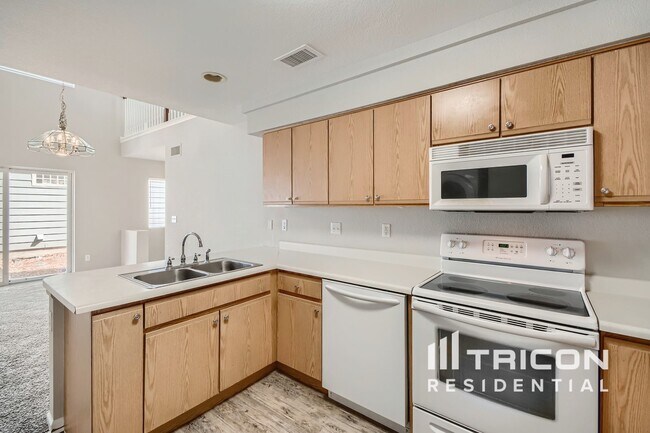 Photo - 21487 E 47th Ave