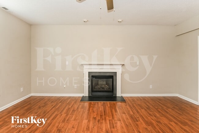 Photo - 236 Patrick Ave SW