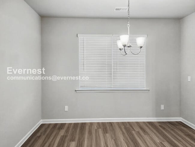 Photo - 1519 Persimmon Trce