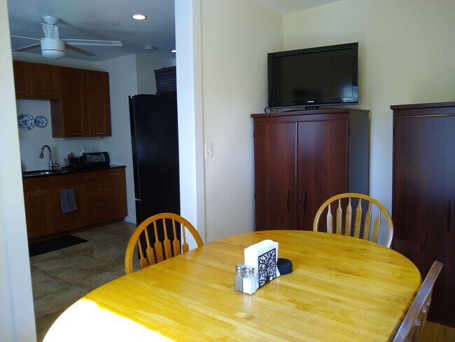 Photo - 14 Fisk Pl Apartments Unit 1