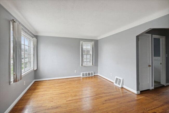 Photo - 19007 Kentfield St