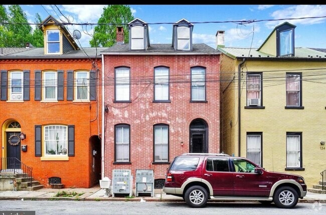 Building Photo - 132 Nevin St Unit 2 Rental
