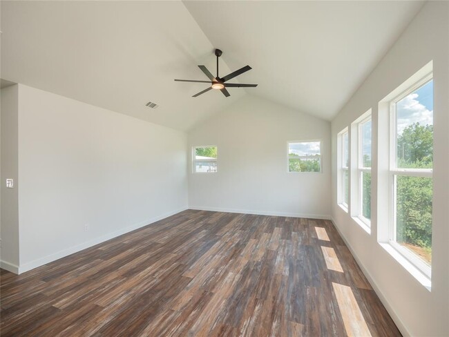 109 Elizabeth Dr