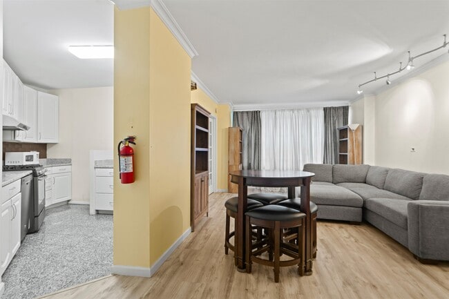 Photo - 7004 JFK Blvd E Unidad 6A