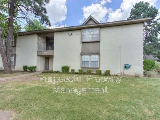 Photo - 1725 E Lindsey St Unit #2