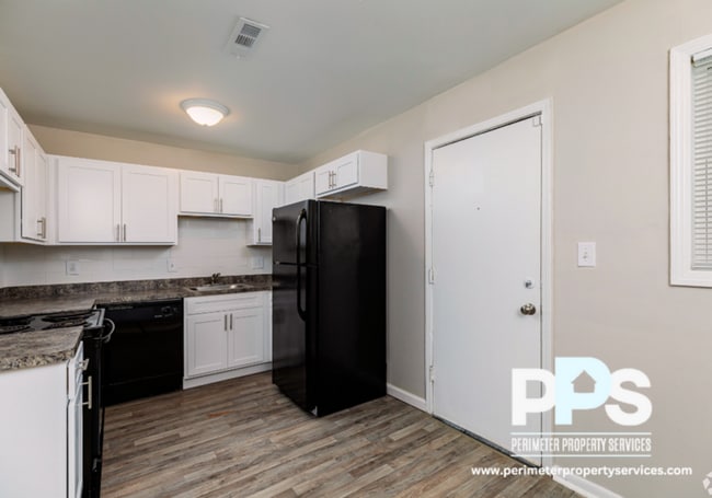 Photo - 1204 Veterans Memorial Hwy SW