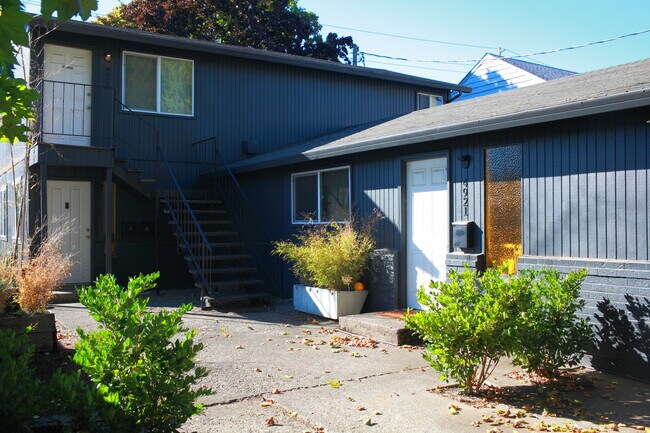 Photo - 4925 SE 71st Ave Unit 4925