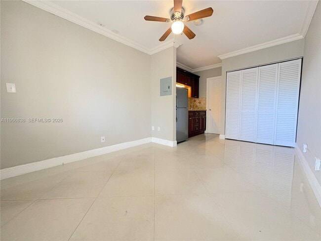 Building Photo - 2901 Middle River Dr Unit 2