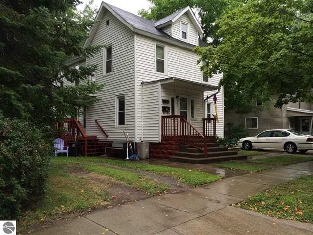 307 S Lansing St