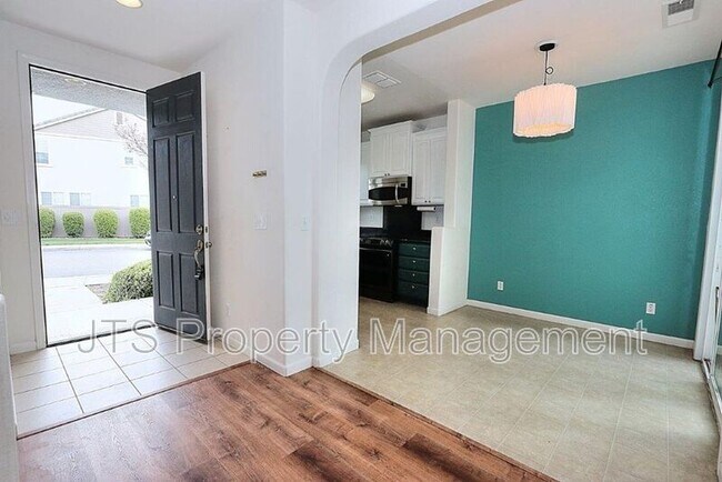 Photo - 10921 Oakham Dr
