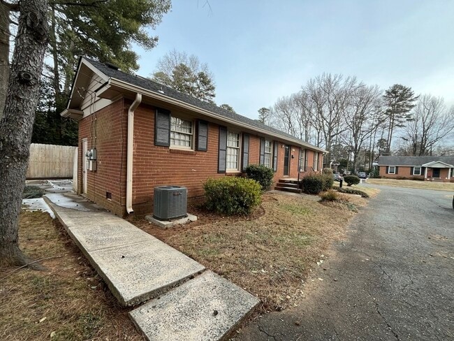 Photo - 2923 Amity Garden Ct