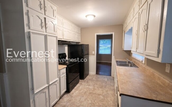 Photo - 317 Westwood Dr