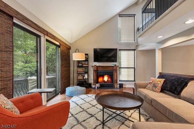 Photo - 240 Arrowood Way