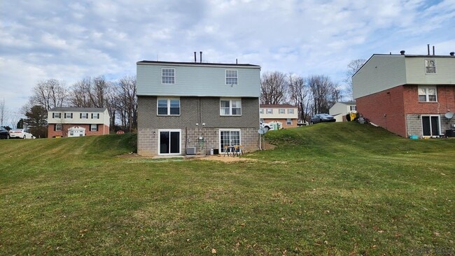 Photo - 429 Devon Dr