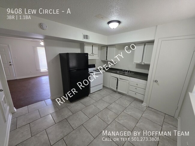 Photo - 9408 Lew Cir Unit A