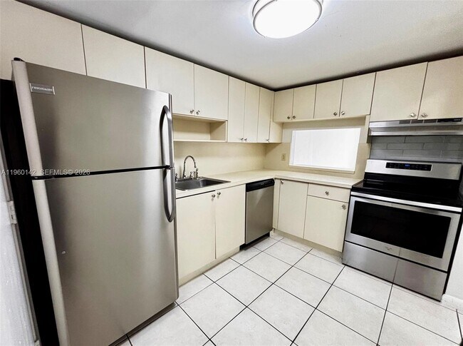 Photo - 9970 SW 88th St Unit 914-9