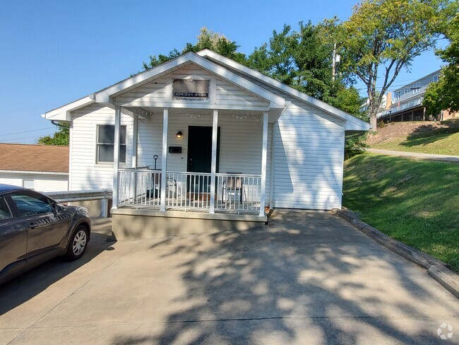 Building Photo - 715 Lorentz St Rental